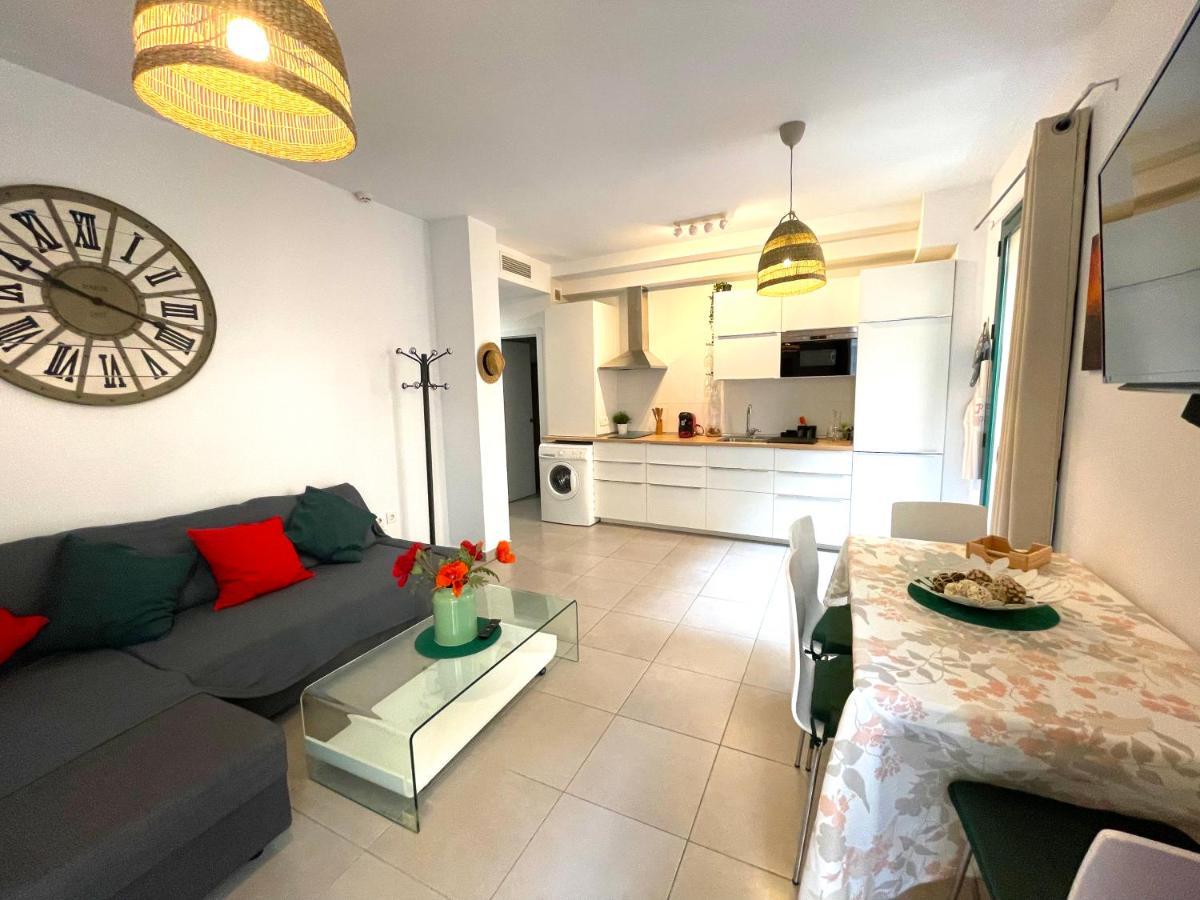 Skysea Holidays City Center Suites Malaga Zewnętrze zdjęcie
